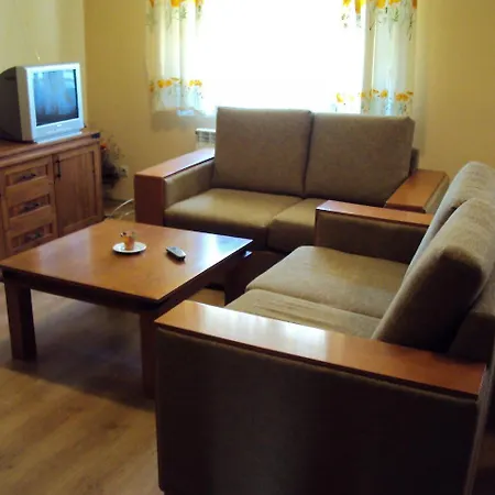 тринити резидънс 4*