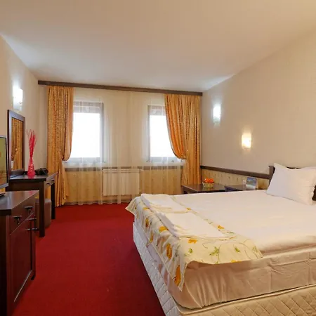 Trinity With Free Shuttle To Gondola 4* Banszko