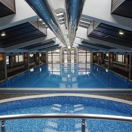 Szálloda Trinity With Free Shuttle To Gondola 4*