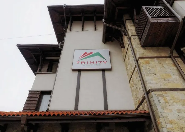 Trinity With Free Shuttle To Gondola فندق