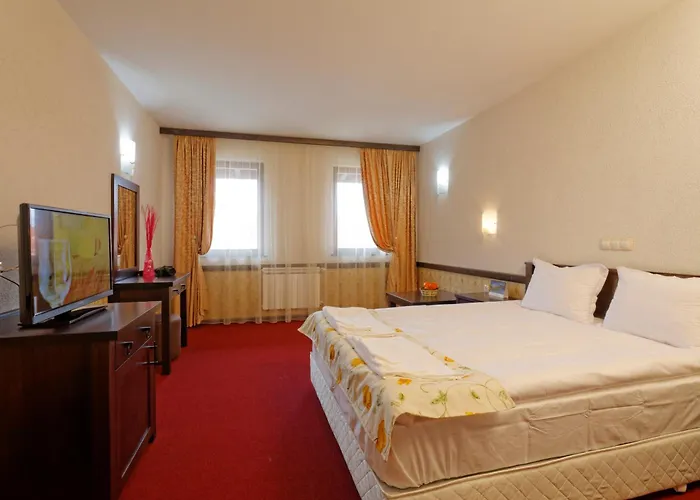 Trinity With Free Shuttle To Gondola 4* بانسكو