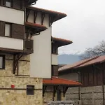 Trinity فندق