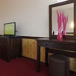 Trinity فندق