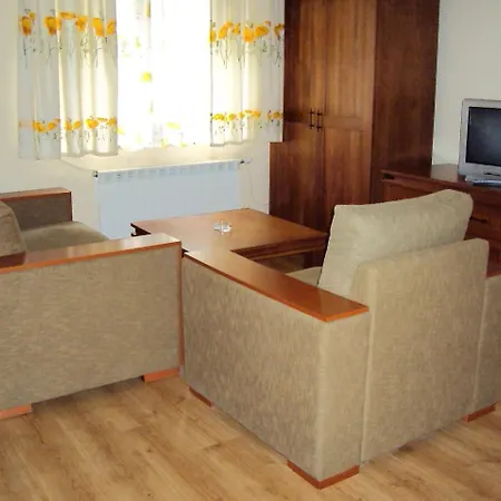 Trinity With Free Shuttle To Gondola Hotel Bansko