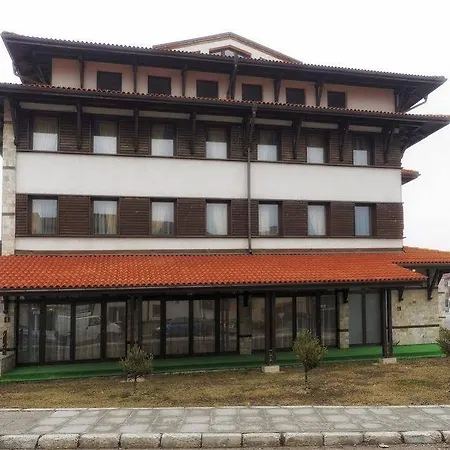 Trinity With Free Shuttle To Gondola Hotel Bansko