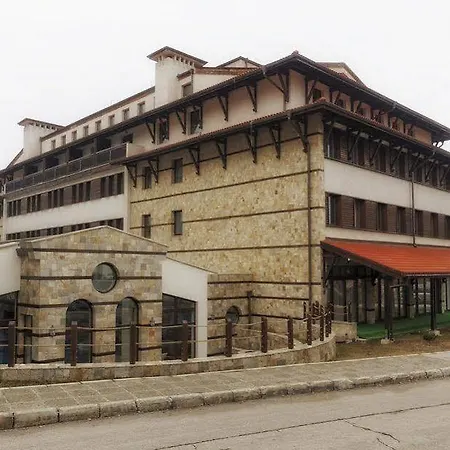 Hotel Trinity With Free Shuttle To Gondola