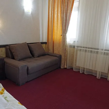 Trinity With Free Shuttle To Gondola 4* Bansko