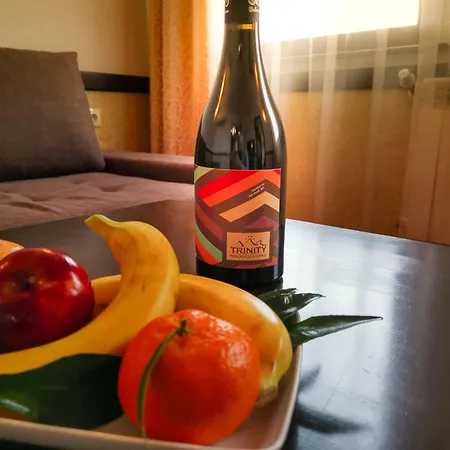 Trinity With Free Shuttle To Gondola 4*