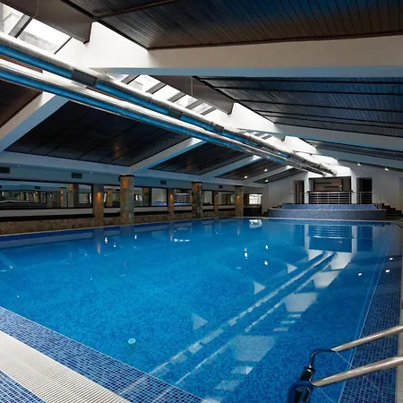 Trinity With Free Shuttle To Gondola Hotel Bansko