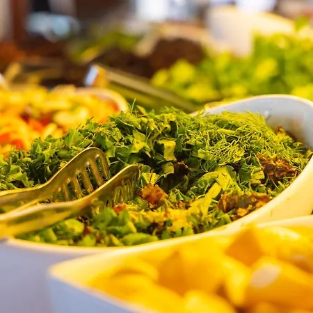 Hotel Trinity With Free Shuttle To Gondola