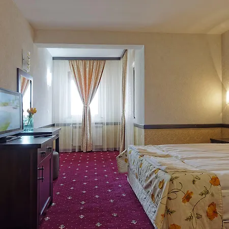 Trinity Отель 4*