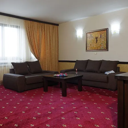 Отель Trinity 4*