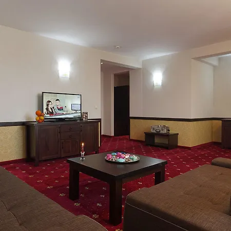 Trinity With Free Shuttle To Gondola Hotel Bansko