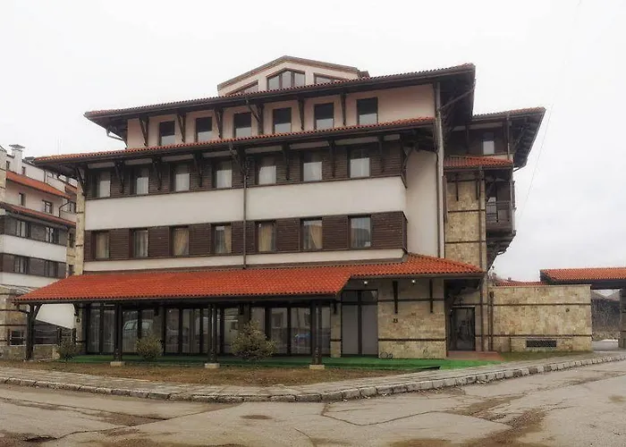 Trinity With Free Shuttle To Gondola