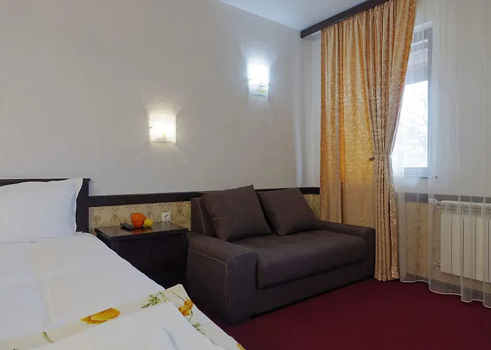 Trinity With Free Shuttle To Gondola Банско