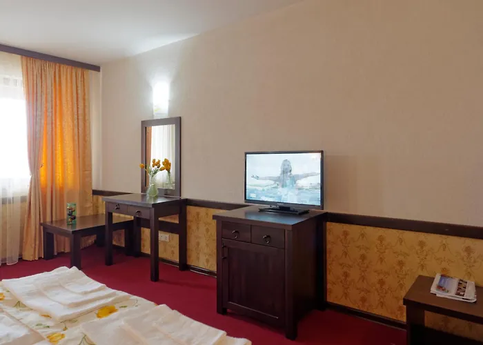 Trinity With Free Shuttle To Gondola 4* Банско