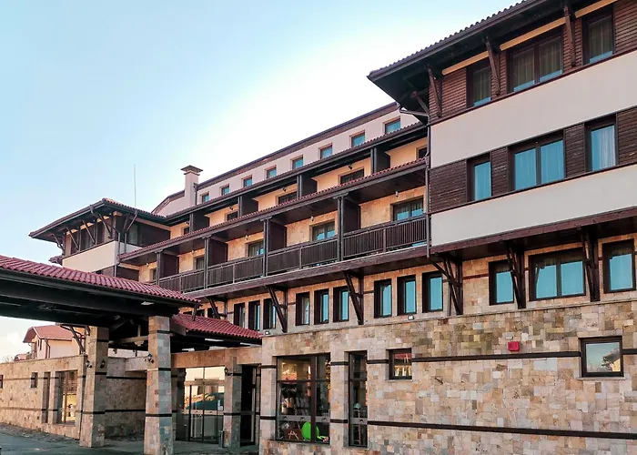 Trinity With Free Shuttle To Gondola 4* Банско